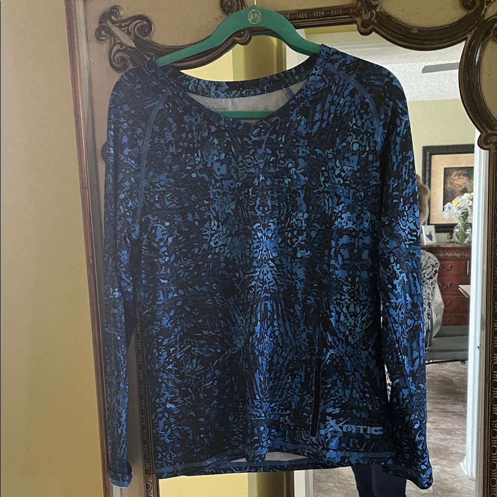 Women's Black and Blue Long Sleeve Top